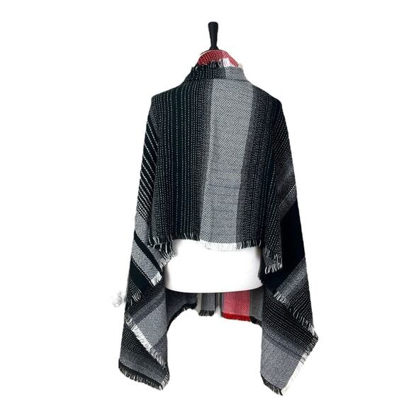 Merona Scarf Wrap Shawl Oblong Fringe Black Red White Plaid Women’s One Size - Picture 3 of 12